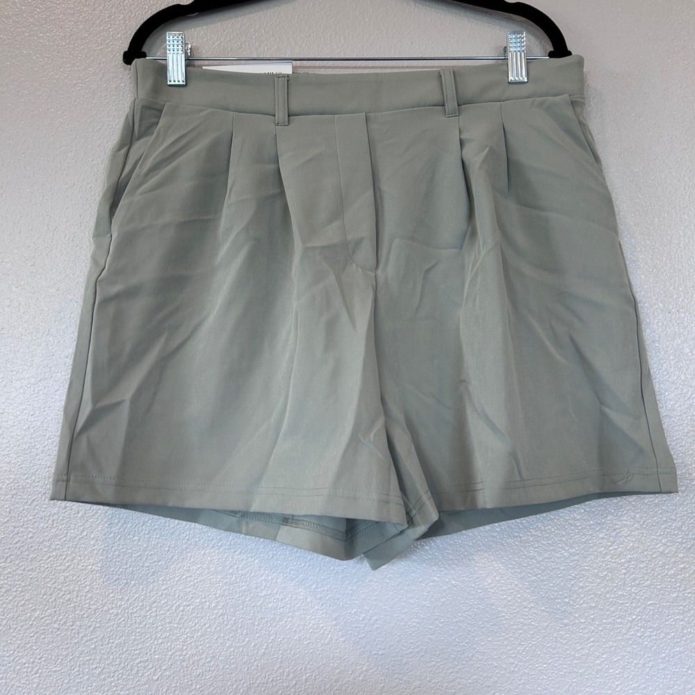 32 Degrees Cool Green Pull On Short Pleated High Rise Women'sSize Large 1846732